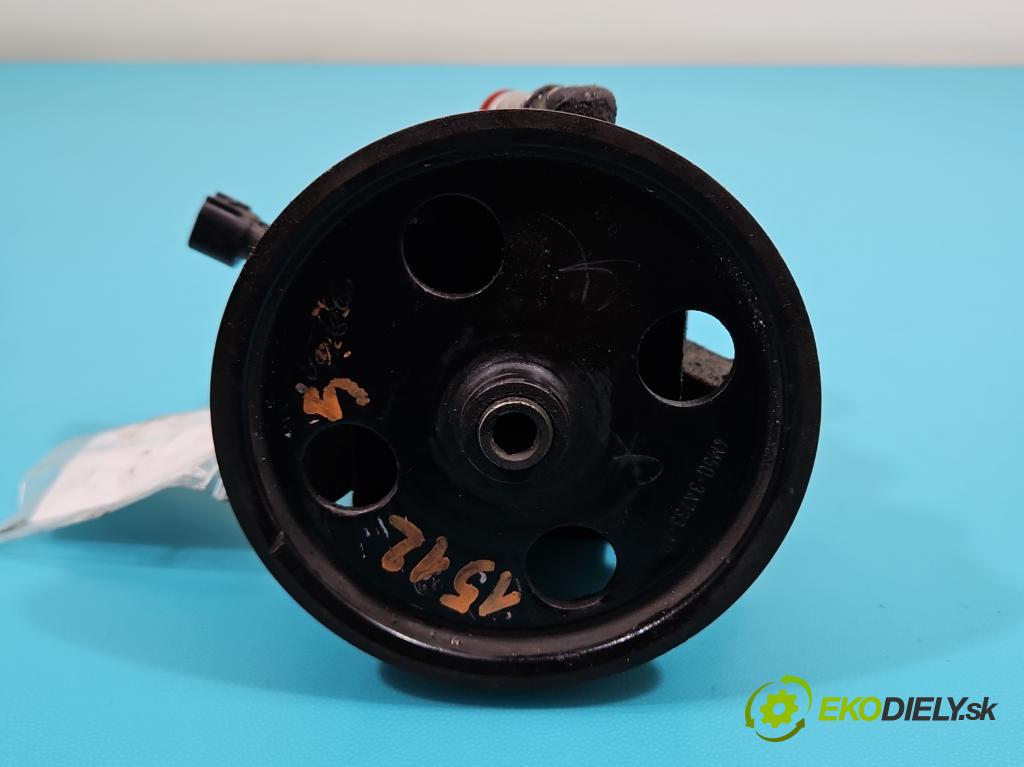Ford Focus Mk2 2004-2011 1.6 16V 101 hp manual 74 kW 1596 cm3 5- čerpadlo posilovač  (Servočerpadlo)