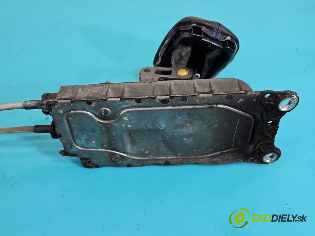 Seat Leon I 1999-2005 1.9 TDI 110 HP manual 81 kW 1896 cm3 5- Páka: Změny: stupeň,rýchlosť 1J0711061C (Rýchlostná páka (kulisa))