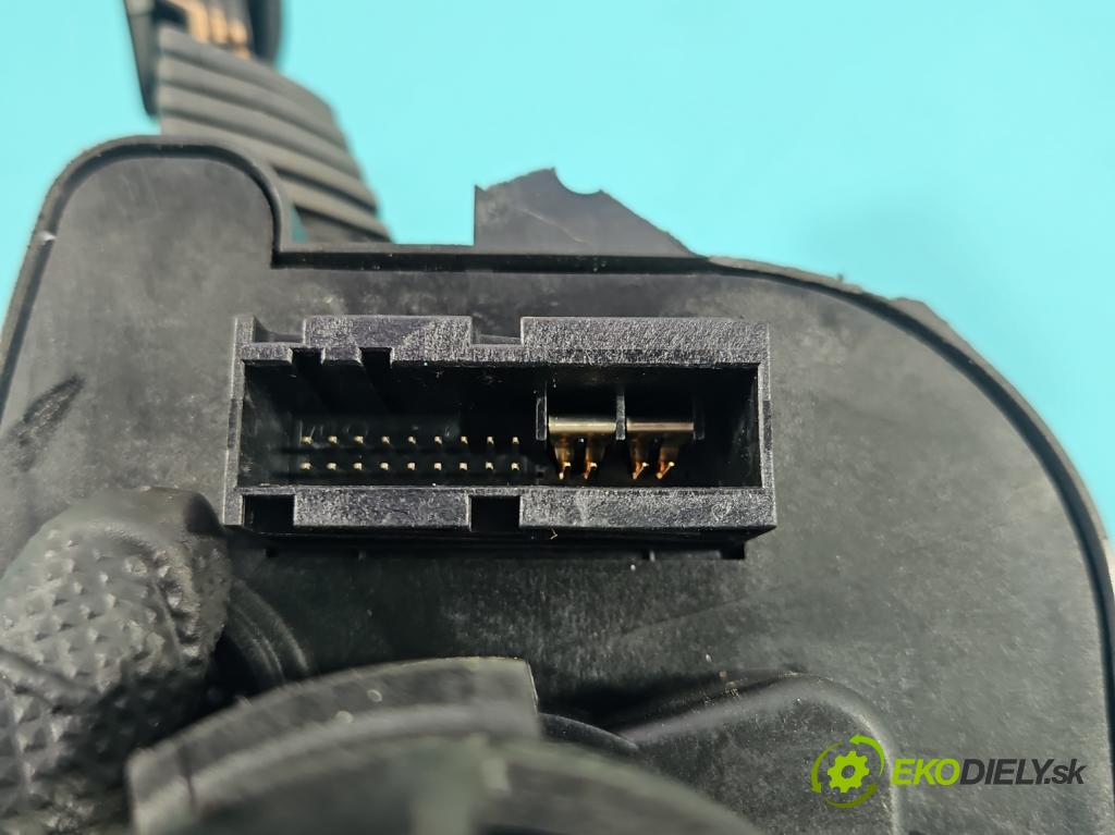 Opel Vectra C 2002-2008 2.2 dti 125 HP manual 92 kW 2172 cm3 5- Spínačka 13132473 (Spínacia skrinka)