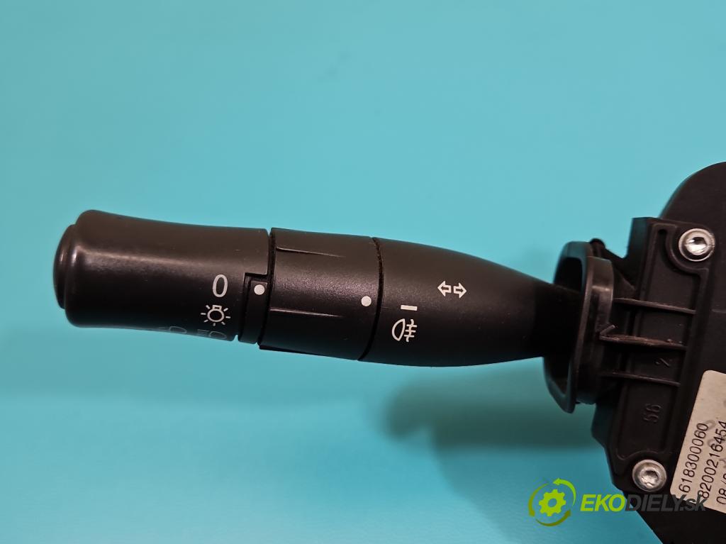 Renault Megane II 2003-2008 1.5 dci 82 HP manual 60 kW 1461 cm3 5- prepínač komplex: 618300060 (Prepínacie páčky pod volantom)