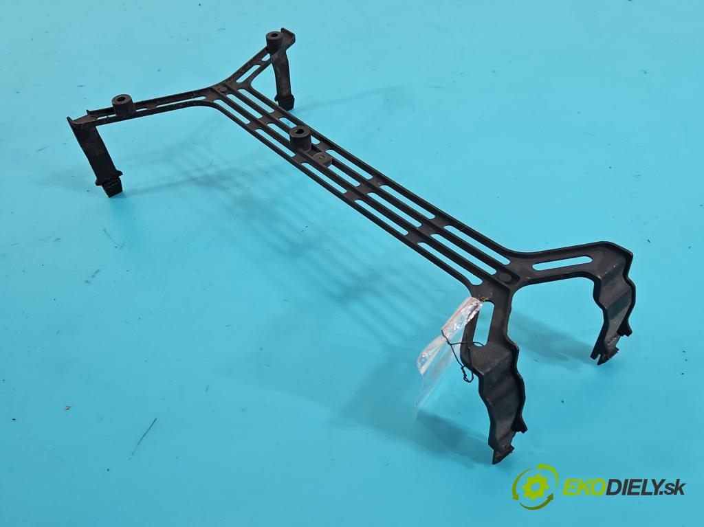 Opel Astra VI 2022- 1.5 cdti 131 HP manual 96 kW 1499 cm3 5- kryt plast 9805328380