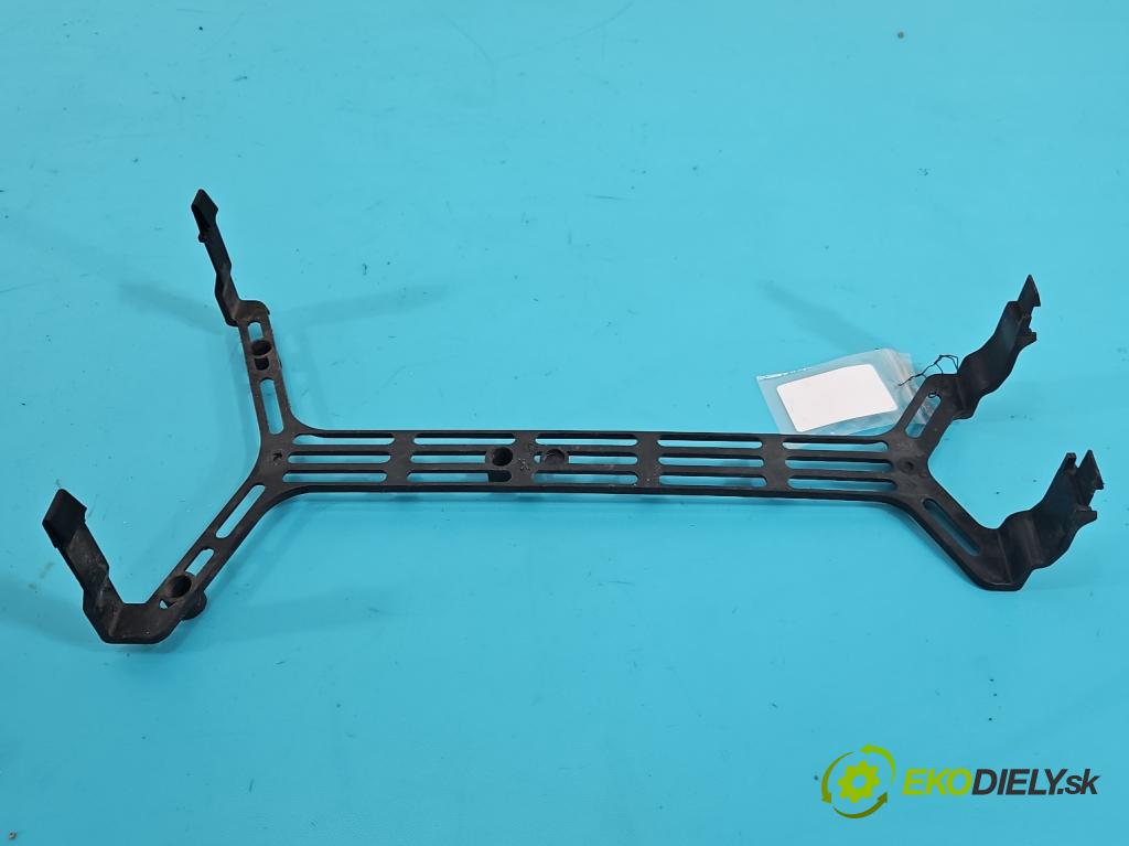 Opel Astra VI 2022- 1.5 cdti 131 HP manual 96 kW 1499 cm3 5- kryt plast 9805328380