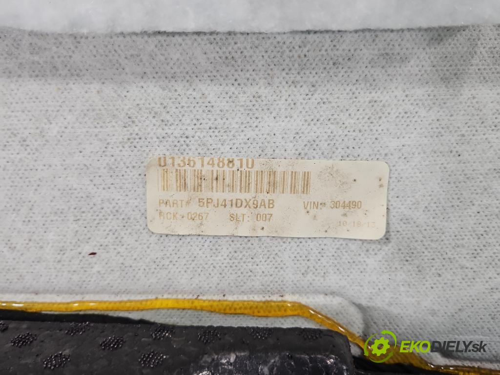 Jeep Grand Cherokee WK2 IV 2010-2021 pod panoráma: Černá: