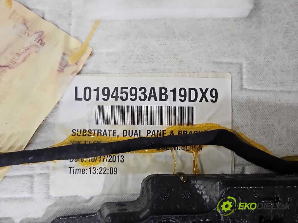 Jeep Grand Cherokee WK2 IV 2010-2021 pod panoráma: Černá: