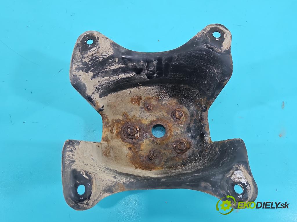 Suzuki Grand Vitara II 2005-2014 2.0 16V 140 HP manual 103 kW 1995 cm3 5- kryt kolesa ozubeného 72821-65JT0-A