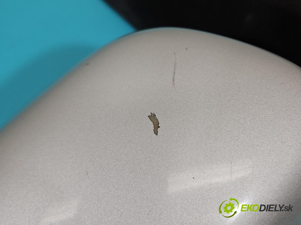 Suzuki Grand Vitara II 2005-2014 2.0 16V 140 hp manual 103 kW 1995 cm3 5- zpětné zrcátko pravé  (Klika dveří ostatní)