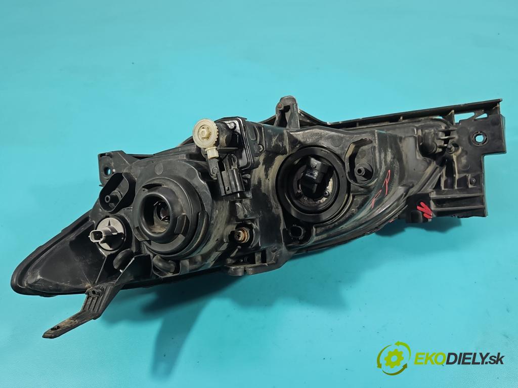 Mazda 3 I BK 2003-2009 1.6 16V (Z6): 105 HP manual 77 kW 1598 cm3 4- Reflektor: pravý  (Svetlo predné pravé)