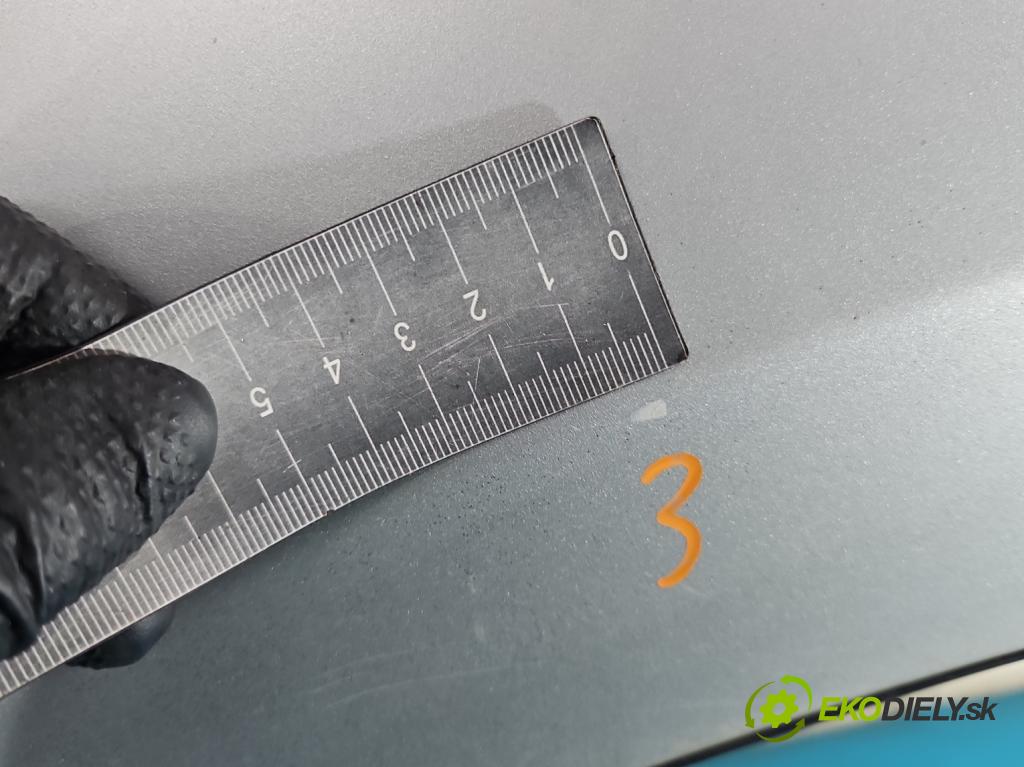 Suzuki Grand Vitara II 2005-2014 2.0 16V 140 hp manual 103 kW 1995 cm3 5- dveře zadní levé  (Klika dveří ostatní)