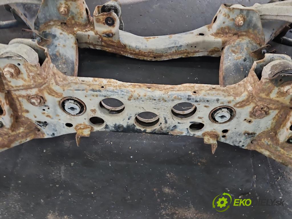 Jeep Grand Cherokee WK2 IV 2010-2021 3.0 CRD 250 hp automatic 184 kW 2987 cm3 5- zadní výztuha  (Zadní výztuha)