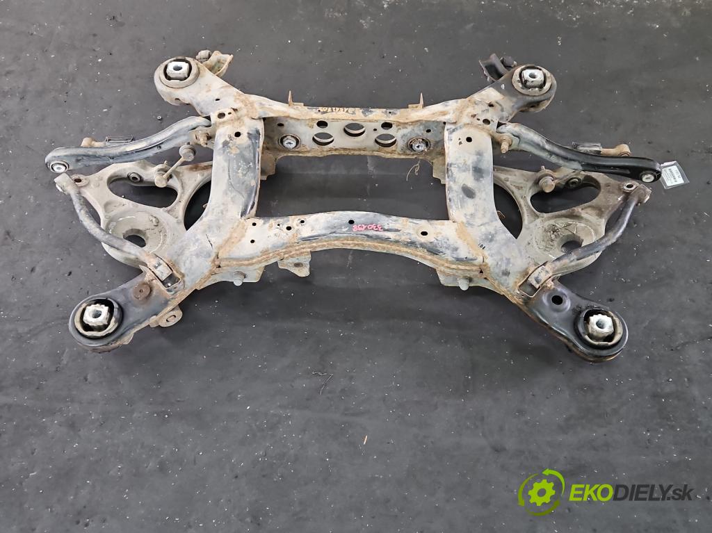 Jeep Grand Cherokee WK2 IV 2010-2021 3.0 CRD 250 hp automatic 184 kW 2987 cm3 5- zadní výztuha  (Zadní výztuha)