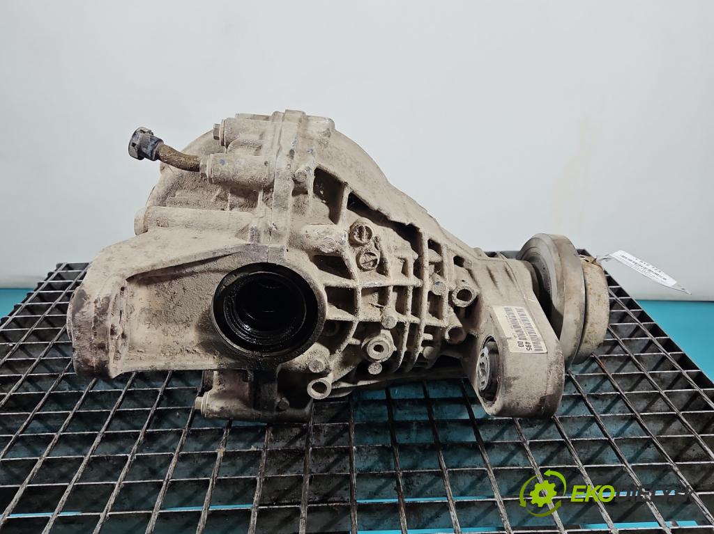 Jeep Grand Cherokee WK2 IV 2010-2021 3.0 CRD 250 HP automatic 184 kW 2987 cm3 5- Most: zadní: P68184737AB
