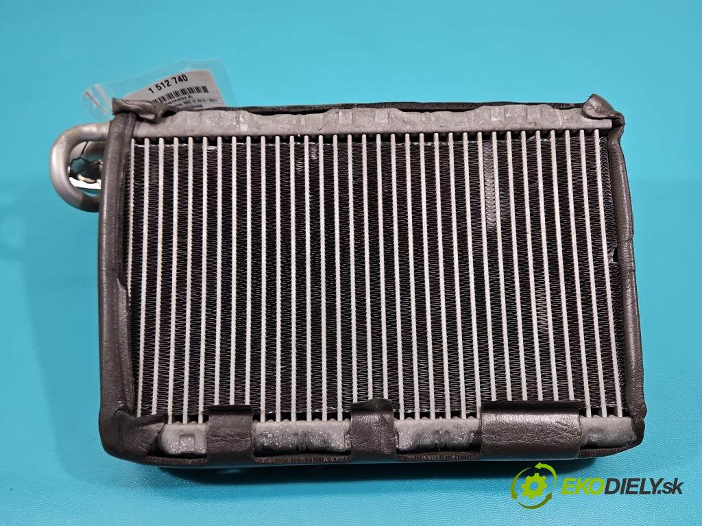 Jeep Grand Cherokee WK2 IV 2010-2021 3.0 CRD 250 hp automatic 184 kW 2987 cm3 5- radiátor Y8540003 (Radiátor topení)