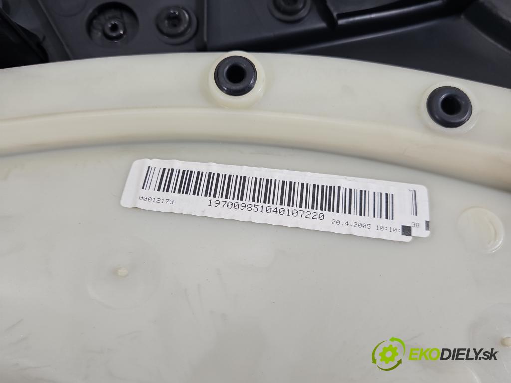 Skoda Octavia II 2004-2013 2.0 tdi 140 HP manual 103 kW 1968 cm3 5- Čalounictví: dvere predné pravé