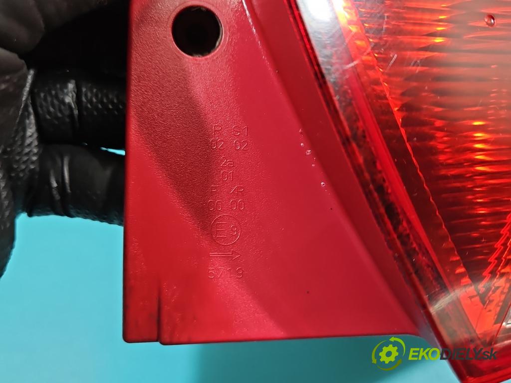 Seat Ibiza IV 6J 2008-2017 1.2 12V 69KM manual 51 kW 1198 cm3 5- svetlo / reflektor zadné pravé 6J4945096C (Kľučka dverí ostatné)