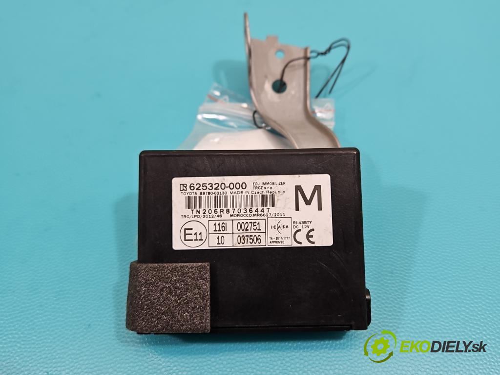 Toyota Auris II 2012-2018 1.6 16V 132  HP manual 97 kW 1598 cm3 5- riadiaca jednotka ostatné 625320-000
