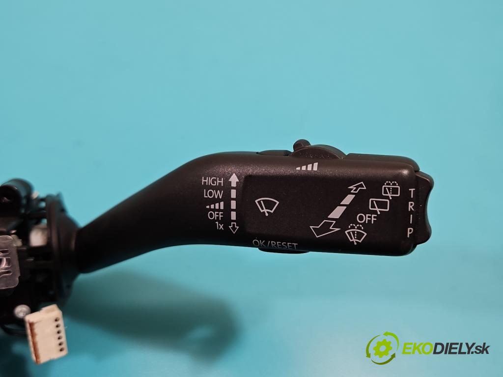 Skoda Yeti 2009-2017 1.2 TSI 105 HP manual 77 kW 1197 cm3 5- prepínač komplex: 5K0953502N (Prepínacie páčky pod volantom)