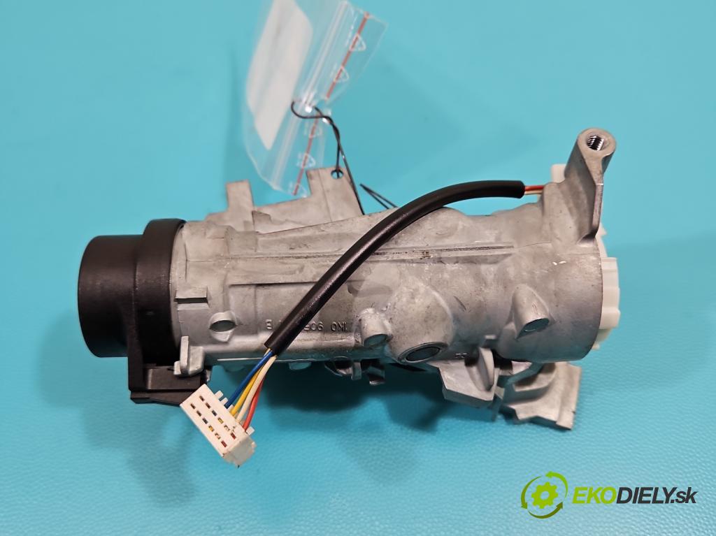 Skoda Yeti 2009-2017 1.2 TSI 105 HP manual 77 kW 1197 cm3 5- Spínačka 5K0905866 (Spínacia skrinka)