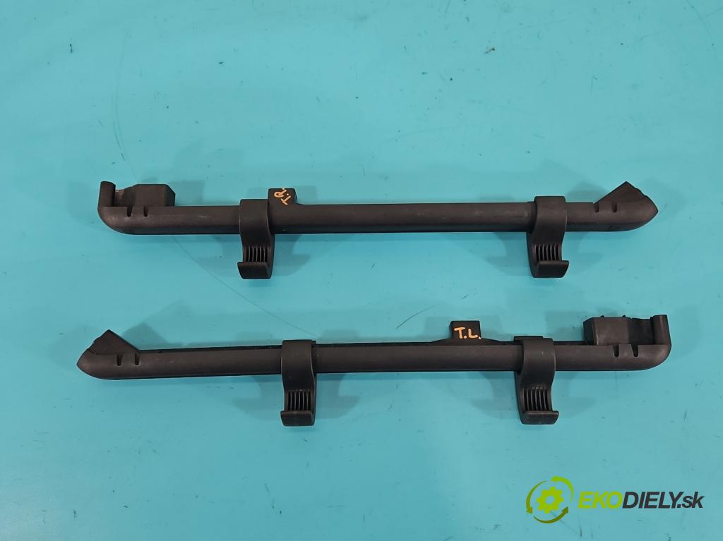 Skoda Yeti 2009-2017 1.2 TSI 105 hp manual 77 kW 1197 cm3 5- pláto zadní  (Kryt zavazadlového prostoru)