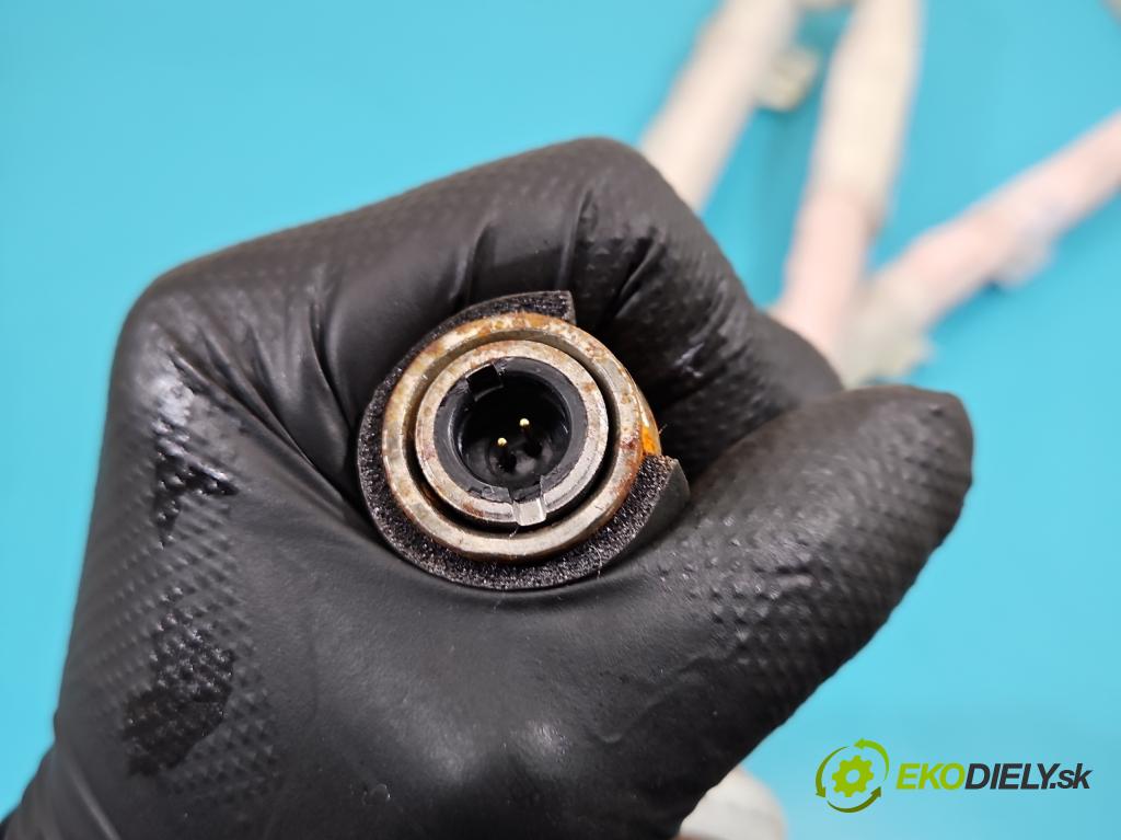 Jeep Grand Cherokee WK2 IV 2010-2021 3.0 CRD 250 HP automatic 184 kW 2987 cm3 5- clona ľavé P05108021AD