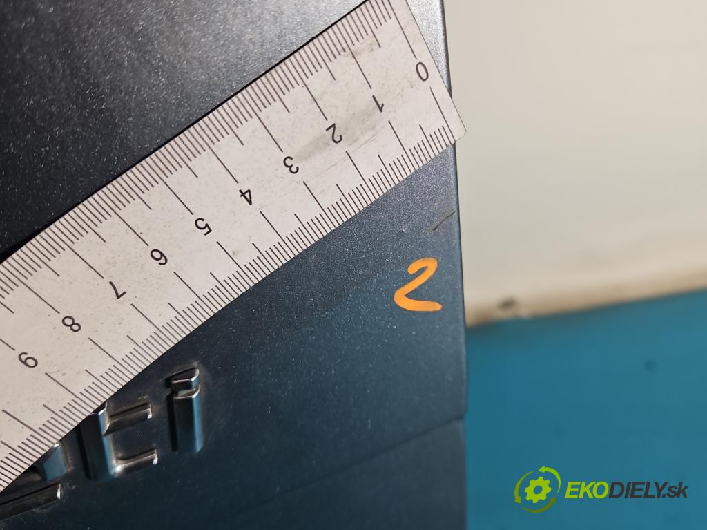 Skoda Yeti 2009-2017 1.2 TSI 105 hp manual 77 kW 1197 cm3 5- zadní kufrové dveře  (Zadní kapota (kufr))