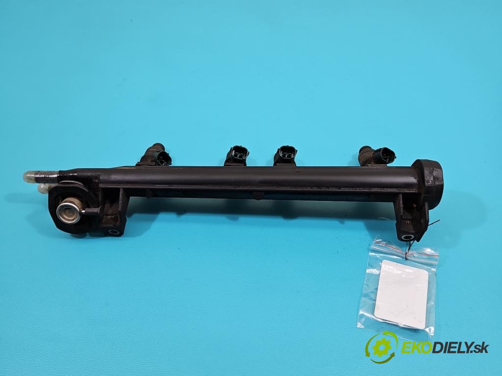 Audi A3 8L 1996-2003 1.6 sr 102 HP manual 75 kW 1595 cm3 3- vstrek 06A133317A (Vstrekovač paliva)