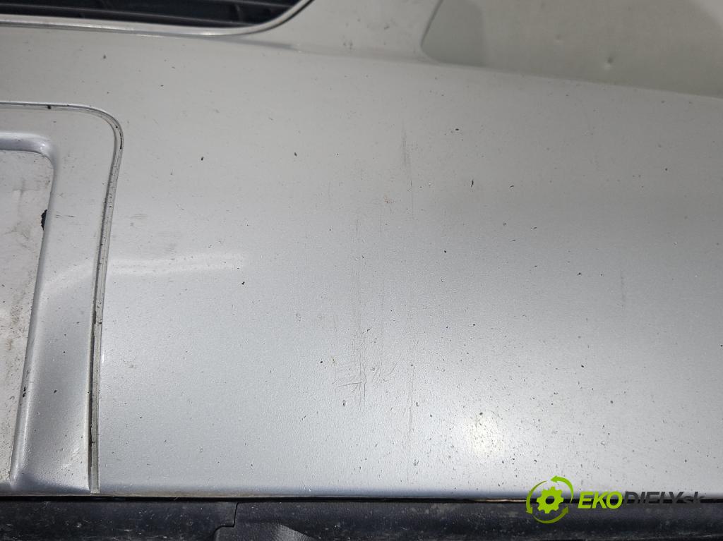 Audi A3 8L 1996-2003 1.6 sr 102 HP manual 75 kW 1595 cm3 3- nárazník predné  (Kľučka dverí ostatné)