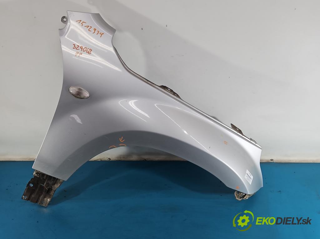 Suzuki Grand Vitara II 2005-2014 2.0 16V 140 hp manual 103 kW 1995 cm3 5- blatnik přední pravý  (Klika dveří ostatní)