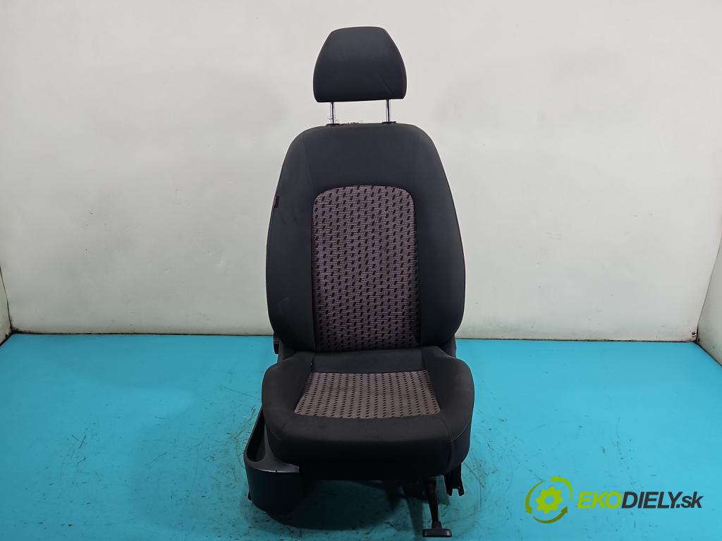 Seat Ibiza IV 6J 2008-2017 1.2 12V 69KM manual 51 kW 1198 cm3 5- Sedačka pravý  (Sedadlo)