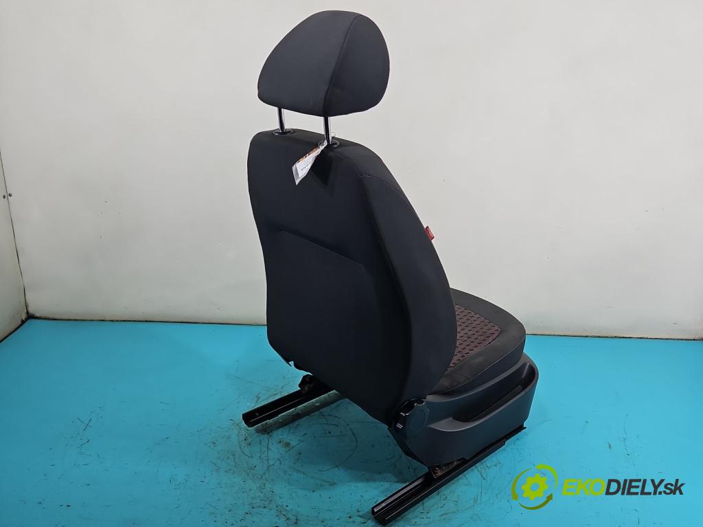 Seat Ibiza IV 6J 2008-2017 1.2 12V 69KM manual 51 kW 1198 cm3 5- Sedačka pravý (Sedadlo)