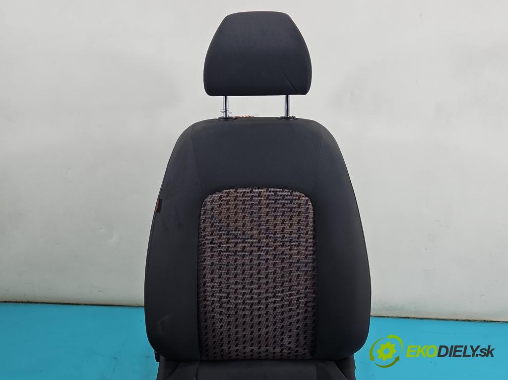 Seat Ibiza IV 6J 2008-2017 1.2 12V 69KM manual 51 kW 1198 cm3 5- Sedačka pravý (Sedadlo)