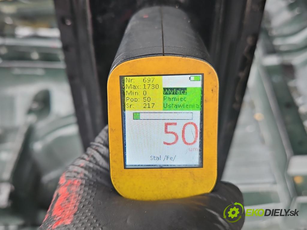 Jeep Grand Cherokee WK2 IV 2010-2021 3.0 CRD 250 hp automatic 184 kW 2987 cm3 5- práh levý  (Karoserie ostatní)