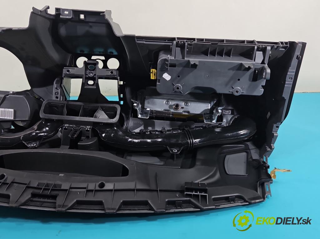 Seat Ibiza IV 6J 2008-2017 1.2 12V 69KM manual 51 kW 1198 cm3 5- kokpit,přistrojova deska