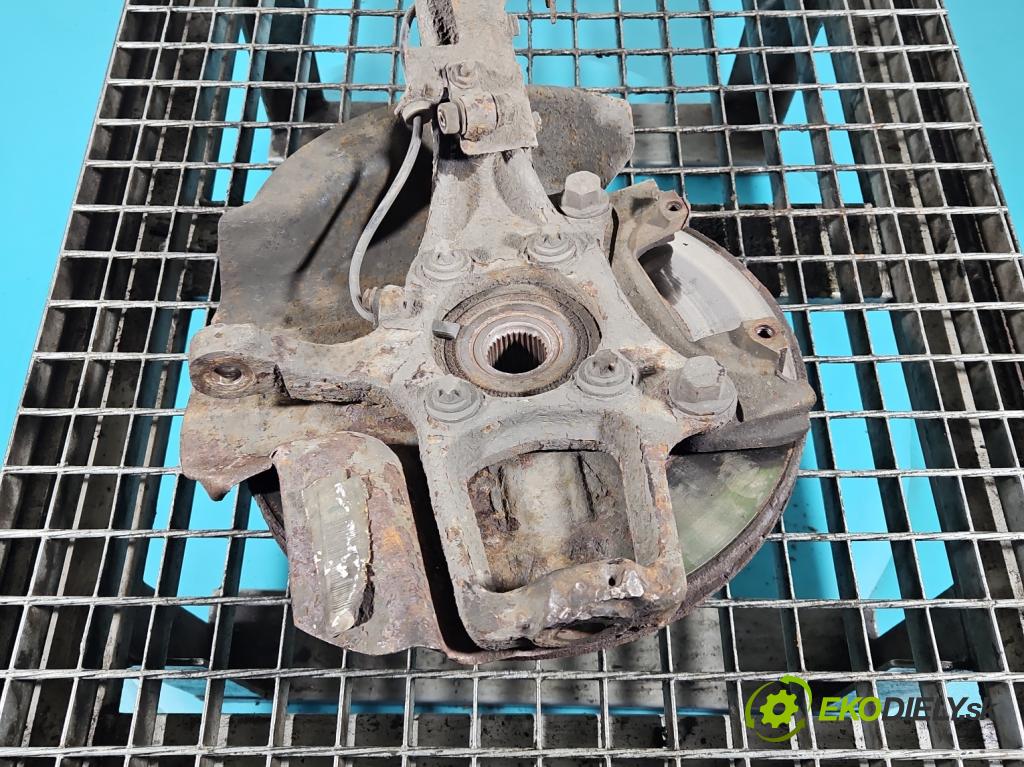 Alfa romeo 159 1.9 jtd 150 HP manual 110 kW 1910 cm3 4- náboj ľavé  (Náboj kolesa)