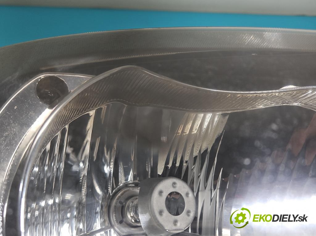 Seat Ibiza IV 6J 2008-2017 1.2 12V 69KM manual 51 kW 1198 cm3 5- Reflektor: pravý 6J1941022C (Svetlo predné pravé)