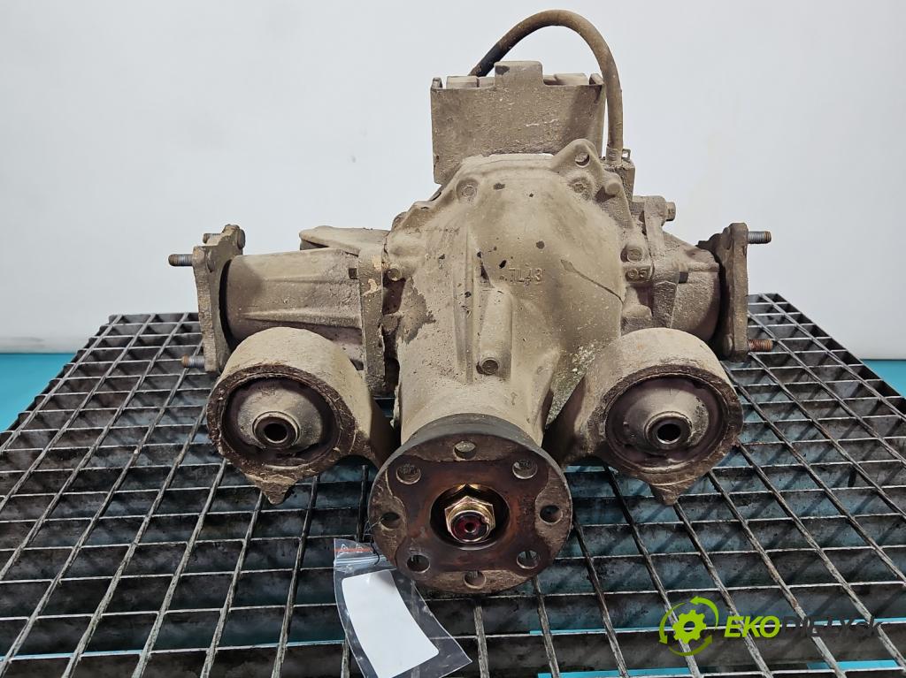 Suzuki Grand Vitara II 2005-2014 2.0 16V 140 HP manual 103 kW 1995 cm3 5- Most: zadní: TL43