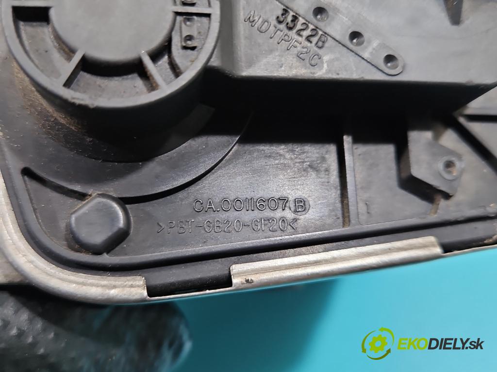 Fiat Stilo 1.6 16V 103 HP manual 76 kW 1596 cm3 3- klapka 48SMF5 (Škrtiaca klapka)