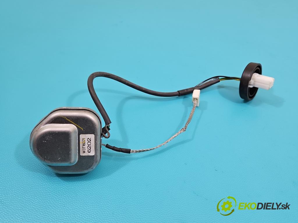 Suzuki Grand Vitara II 2005-2014 2.0 16V 140 HP manual 103 kW 1995 cm3 5- Vlákno: W3T16071