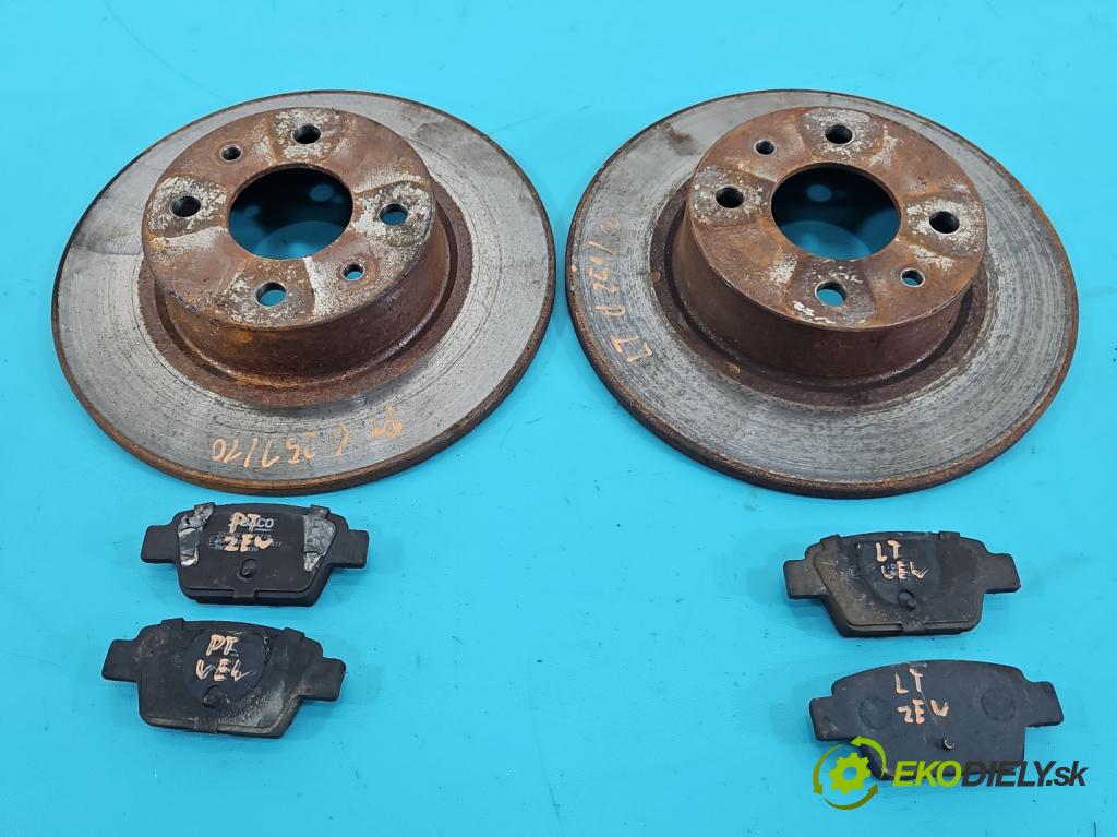 Fiat Stilo 1.6 16V 103 hp manual 76 kW 1596 cm3 3- Štíty: posilovač zadní 