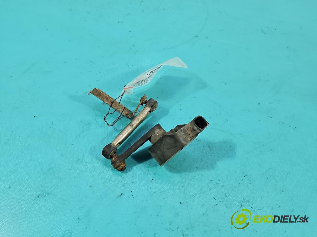 Jeep Grand Cherokee WK2 IV 2010-2021 3.0 CRD 250 HP automatic 184 kW 2987 cm3 5- snímač nastavenia xenon 68164814AB (Snímač)