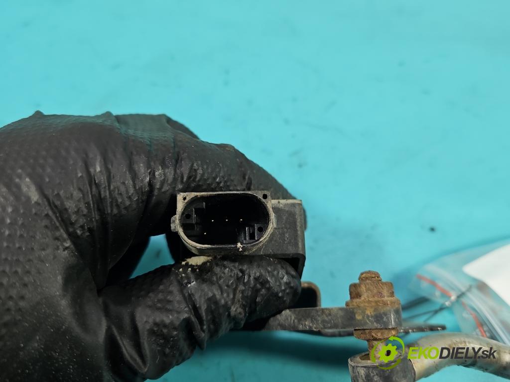 Jeep Grand Cherokee WK2 IV 2010-2021 3.0 CRD 250 HP automatic 184 kW 2987 cm3 5- snímač nastavenia xenon 68164092AB (Snímač)