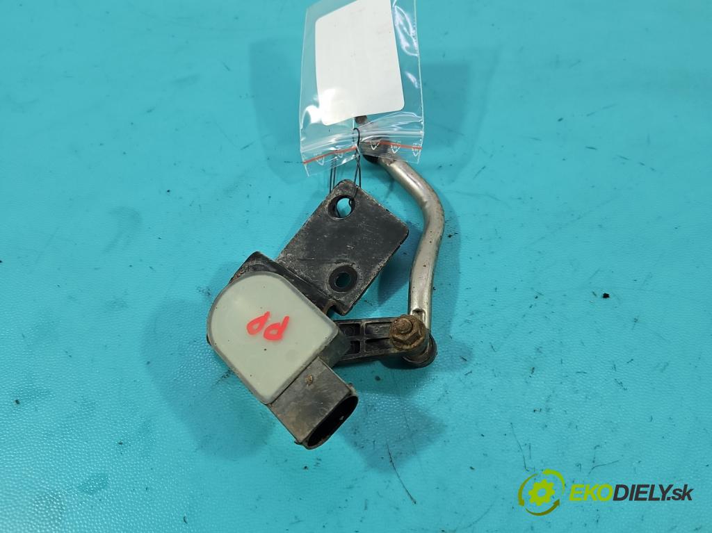 Jeep Grand Cherokee WK2 IV 2010-2021 3.0 CRD 250 HP automatic 184 kW 2987 cm3 5- snímač nastavenia xenon 68164092AB (Snímač)