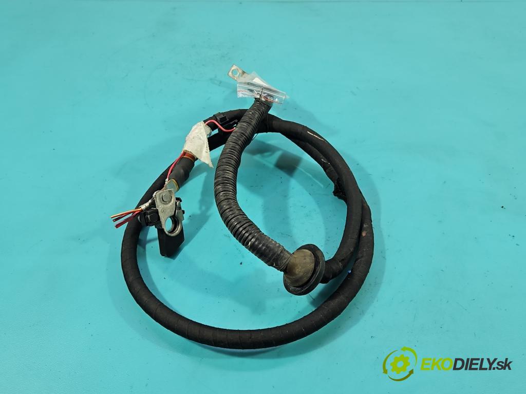 Jeep Grand Cherokee WK2 IV 2010-2021 3.0 CRD 250 HP automatic 184 kW 2987 cm3 5- kontakt plusová P68148555AC