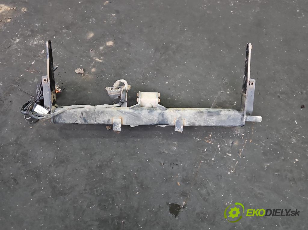 Jeep Grand Cherokee WK2 IV 2010-2021 3.0 CRD 250 hp automatic 184 kW 2987 cm3 5- oko tažné  (Tažné zařízení)