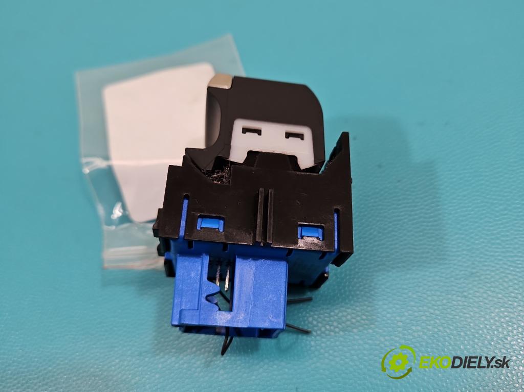 Opel Astra VI 2022- 1.5 cdti 131 HP manual 96 kW 1499 cm3 5- prepínač brzda: ručný 9810593577 (Prepínacie páčky pod volantom)