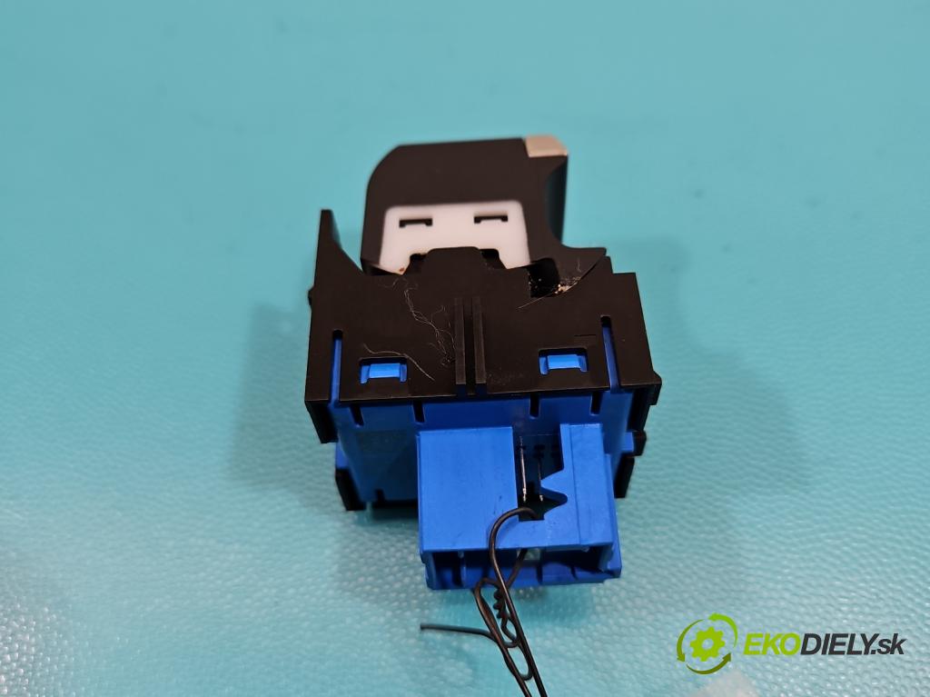 Opel Astra VI 2022- 1.5 cdti 131 HP manual 96 kW 1499 cm3 5- prepínač brzda: ručný 9810593577 (Prepínacie páčky pod volantom)