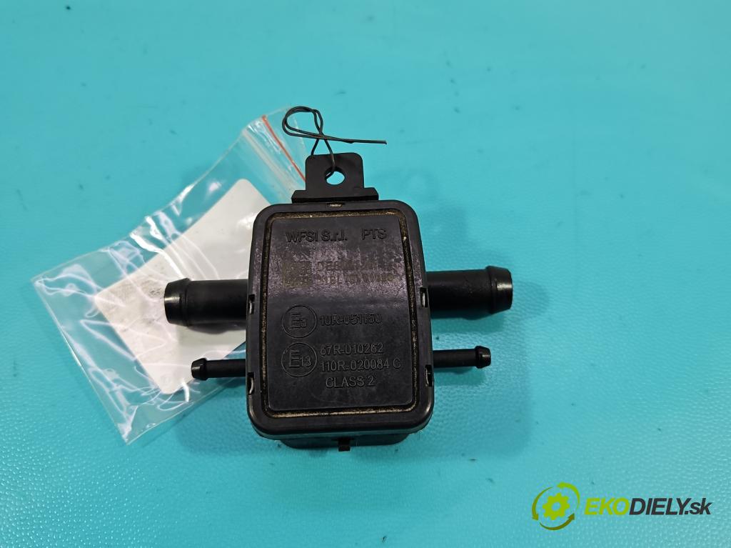 Toyota Auris II 2012-2018 1.6 16V 132  HP manual 97 kW 1598 cm3 5- snímač tlak: LPG DE802125