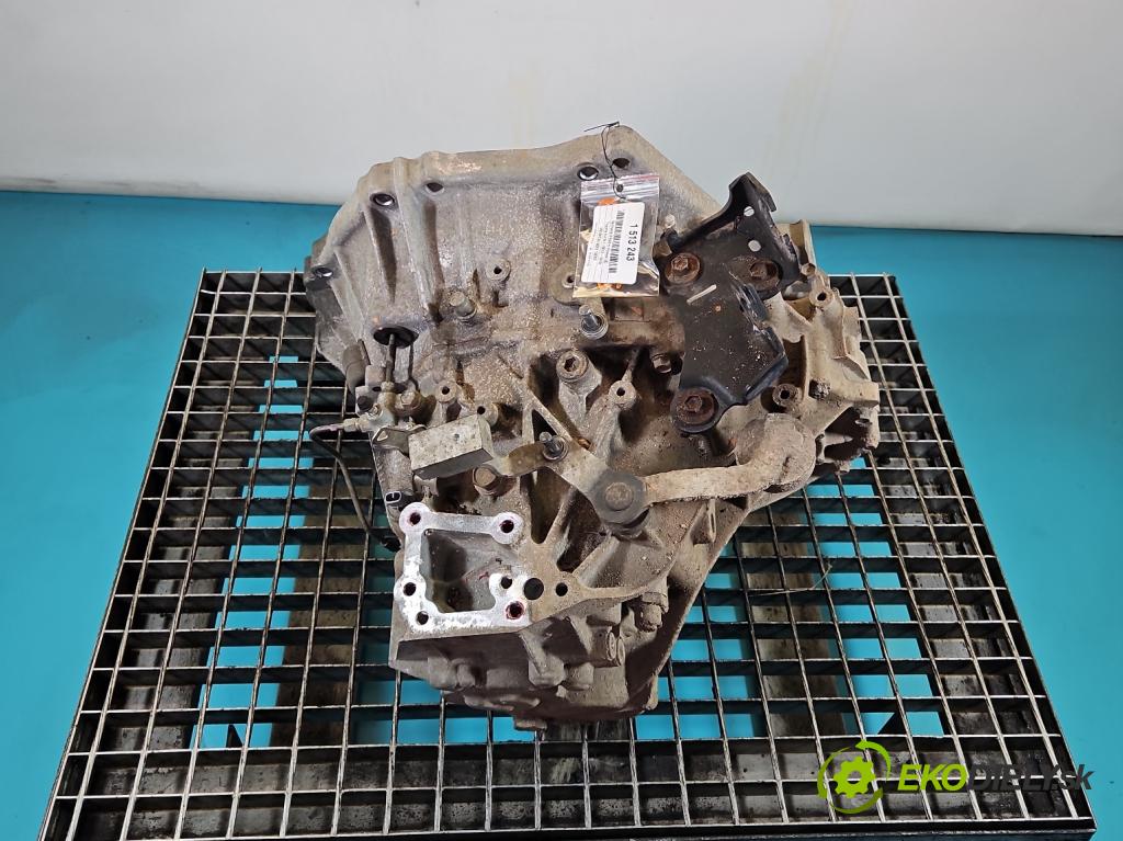 Toyota Auris II 2012-2018 1.6 16V 132 hp manual 97 kW 1598 cm3 5- převodovka stupňová manual 31115-05031
