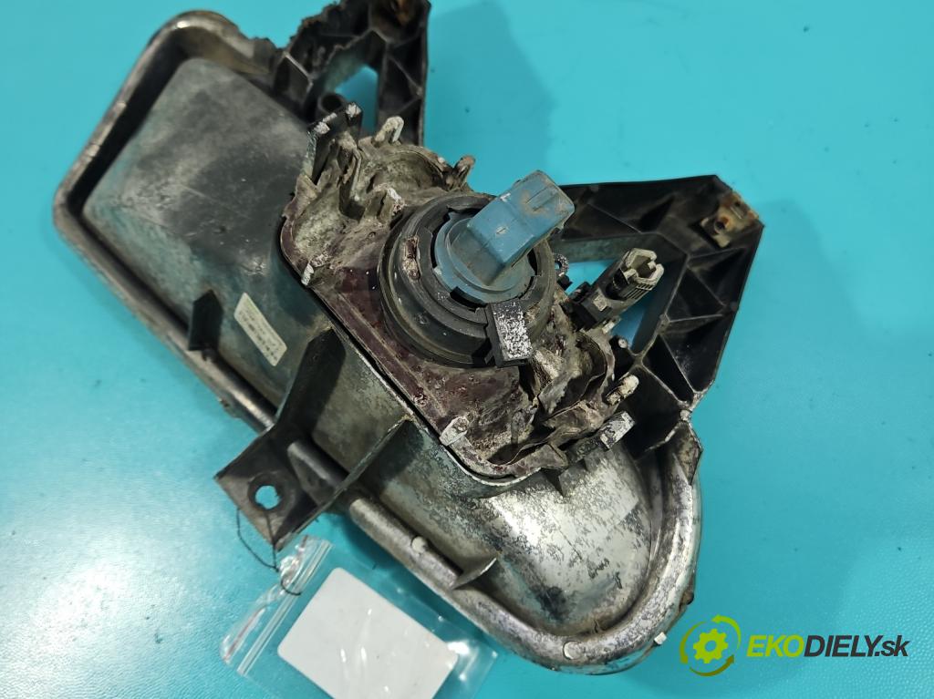 Peugeot 406 2.0 hdi 109 hp manual 80 kW 1997 cm3 5- Halogen levý  (Klika dveří ostatní)