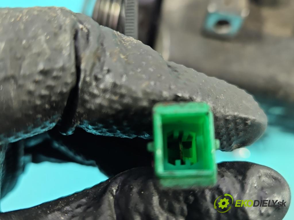 Audi A4 B5 1994-2001 1.9 tdi 90 HP manual 66 kW 1896 cm3 4- Kompresor: klimatizácie 8D0260805D (Kompresor klimatizácie)