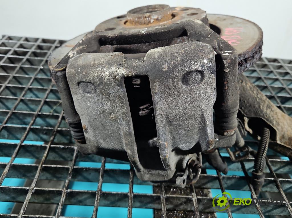 Audi A4 B5 1994-2001 1.9 tdi 90 HP manual 66 kW 1896 cm3 4- brzdič predné ľavý  (Kľučka dverí ostatné)
